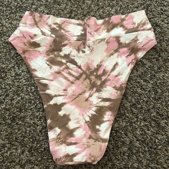 AERIE Crossover High Cut Cheeky Bikini - Picture 12 of 16